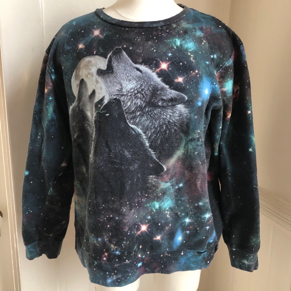 The mountain by on the bay galaxy wolves